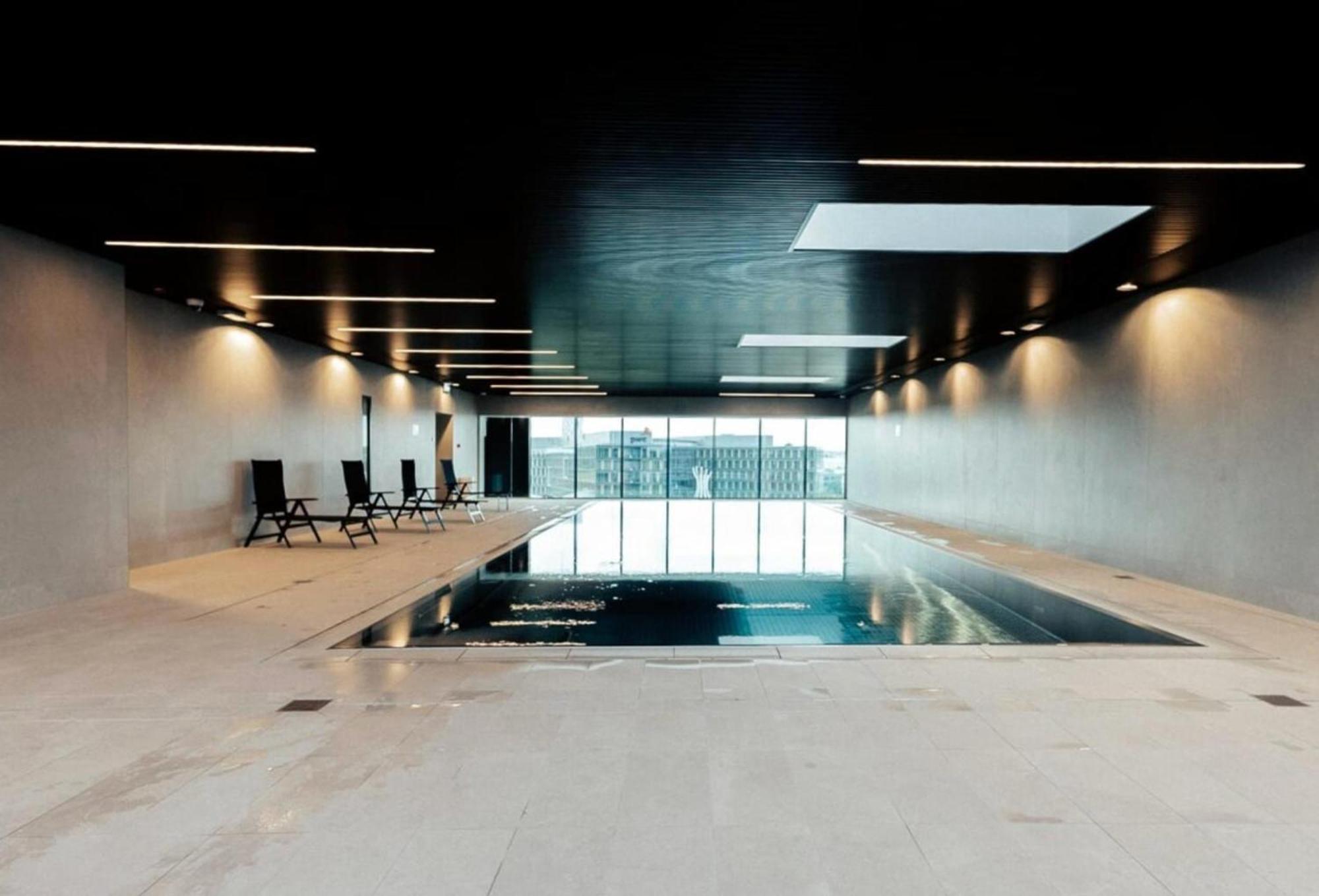 Modern 2BR Apartment with Pool & City Views Luxembourg Extérieur photo
