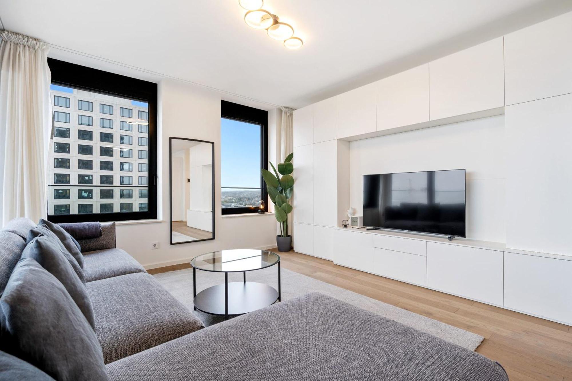 Modern 2BR Apartment with Pool & City Views Luxembourg Extérieur photo