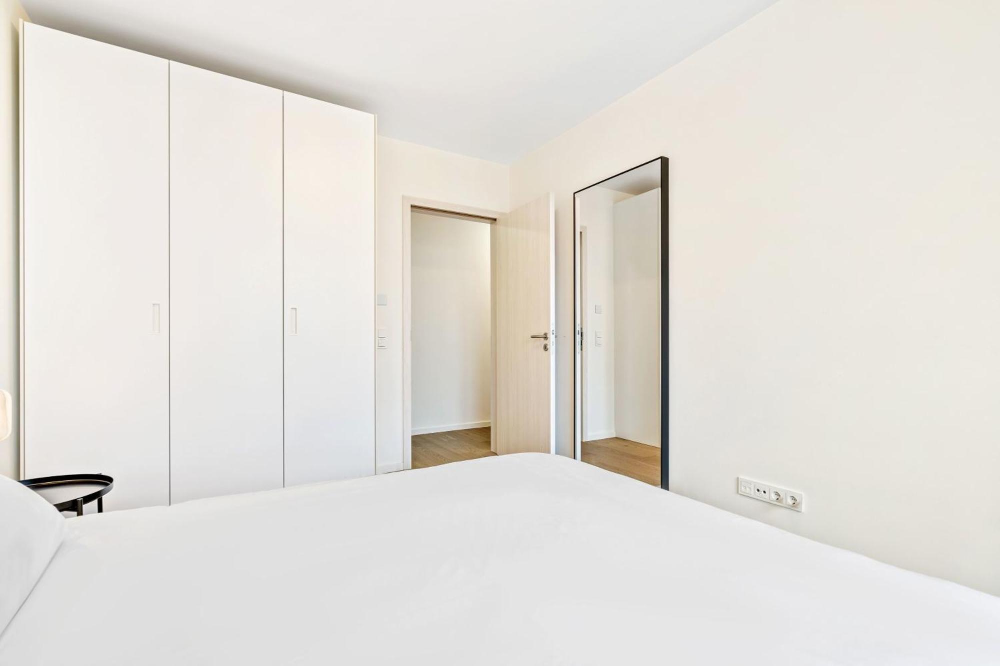 Modern 2BR Apartment with Pool & City Views Luxembourg Extérieur photo