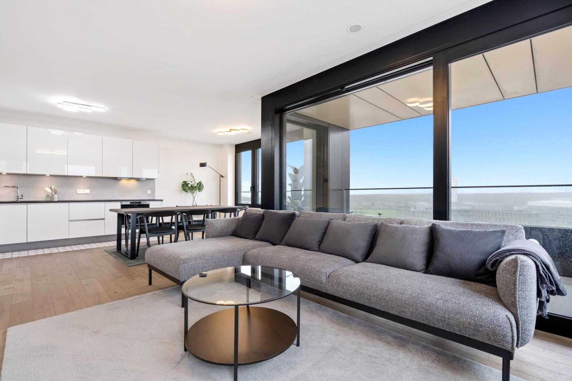Modern 2BR Apartment with Pool & City Views Luxembourg Extérieur photo